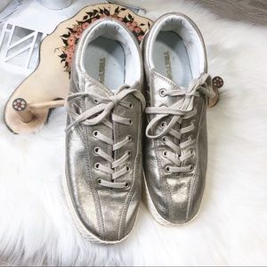 Tretorn Gold metallic Sneakers size 9
